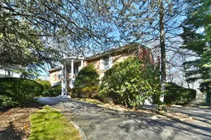 100 Georgian Ct, East Hills, NY 11576 - Photo 5