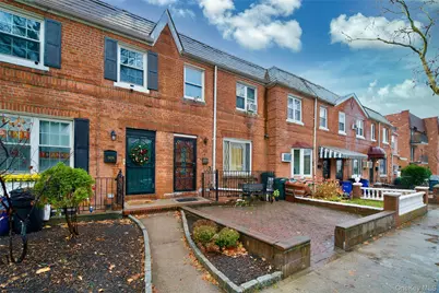 19-22 81 Street, East Elmhurst, NY 11370 - Photo 3