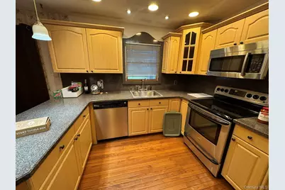 41 Broadway, Shirley, NY 11967 - Photo 9