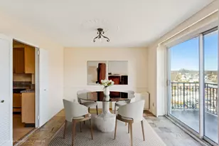 20 Old Mamaroneck Rd, White Plains, NY 10605 - Photo 7