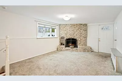 15 Morris Drive, Syosset, NY 11791 - Photo 17