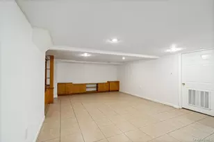 15 Morris Dr, Syosset, NY 11791 - Photo 27