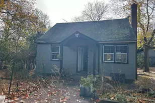 78 Bay Ave W, Hampton Bays, NY 11946 - Photo 7