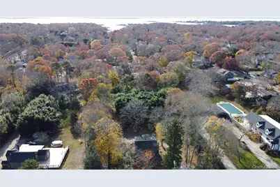 78 Bay Avenue W, Hampton Bays, NY 11946 - Photo 5