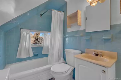 2 Welcome Lane, Wantagh, NY 11793 - Photo 23