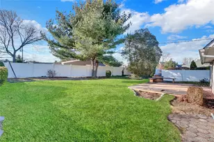 2 Welcome Ln, Wantagh, NY 11793 - Photo 31