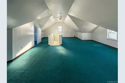 [Address not provided], Valley Stream, NY 11580 - Photo 5