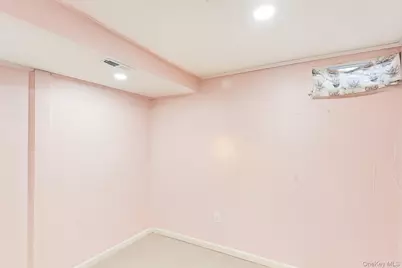 103 Timberline Drive, Brentwood, NY 11717 - Photo 5