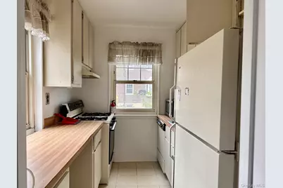 253-32 61st Avenue #1, Little Neck, NY 11362 - Photo 3