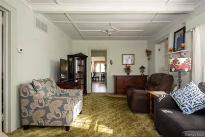 109 Bailey Avenue, Patchogue, NY 11772 - Photo 3