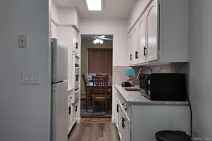 22 N Forest Ave, Rockville Centre, NY 11570 - Photo 7