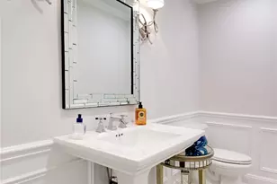 4 Meadowbrook Ln, Old Westbury, NY 11568 - Photo 13