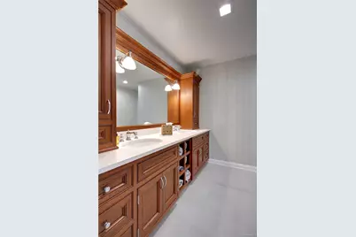 4 Meadowbrook Lane, Old Westbury, NY 11568 - Photo 23