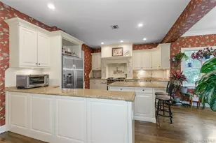 3 St Lawrence Pl, Jericho, NY 11753 - Photo 13