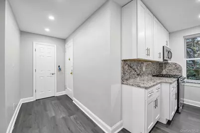 79-06 Main Street #2-J, Flushing, NY 11367 - Photo 5