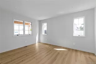 157 Lincoln Ave, Mineola, NY 11501 - Photo 9