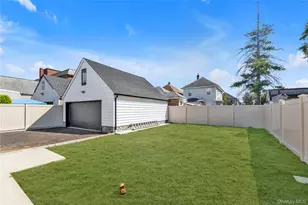 157 Lincoln Ave, Mineola, NY 11501 - Photo 15