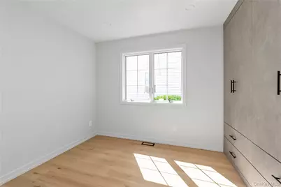 157 Lincoln Avenue #1, Mineola, NY 11501 - Photo 7