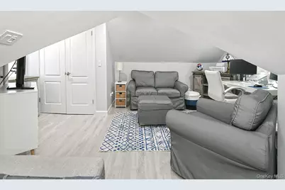 2704 Beach Drive, Merrick, NY 11566 - Photo 27