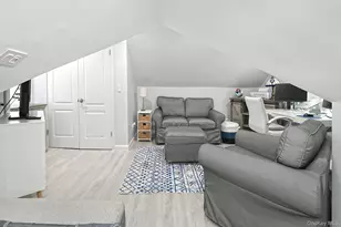 2704 Beach Dr, Merrick, NY 11566 - Photo 27