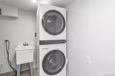 157 Lincoln Avenue #2, Mineola, NY 11501 - Photo 9