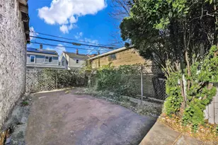 26-26 94th St, East Elmhurst, NY 11369 - Photo 27