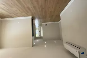 120 Linden, Hempstead, NY 11550 - Photo 5