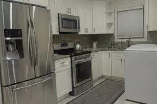 194-56 114th Rd, Saint Albans, NY 11412 - Photo 3