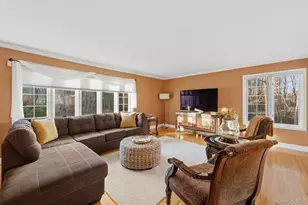 1400 Chatham Ln, Yorktown Heights, NY 10598 - Photo 23