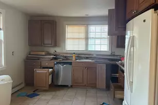 147 Pauls Path, Coram, NY 11727 - Photo 3