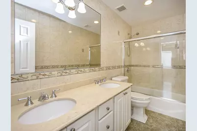 24B Sintsink Dr W, Port Washington, NY 11050 - Photo 17