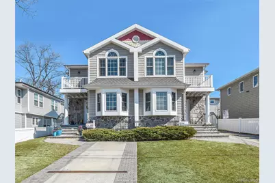 24B Sintsink Dr W, Port Washington, NY 11050 - Photo 1