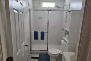 22 Van Wyck Dr, Poughkeepsie, NY 12601 - Photo 7