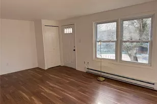 81 Gerald Dr, Poughkeepsie, NY 12601 - Photo 3