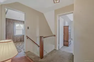 645 S 10th St, New Hyde Park, NY 11040 - Photo 13