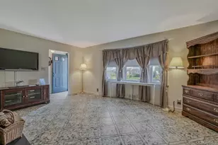 645 S 10th St, New Hyde Park, NY 11040 - Photo 5