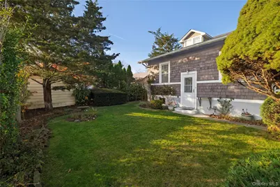 232 Sherman Street, Lynbrook, NY 11563 - Photo 21