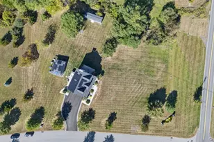 2 Harcourt Cosman Dr, Newburgh, NY 12550 - Photo 37