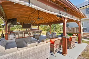 2 Harcourt Cosman Dr, Newburgh, NY 12550 - Photo 31