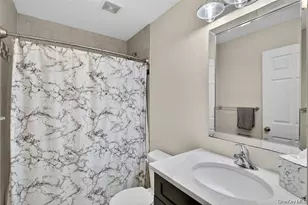 2 Harcourt Cosman Dr, Newburgh, NY 12550 - Photo 23