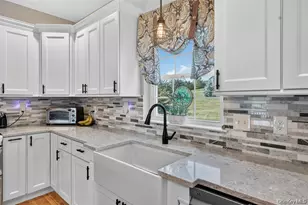 2 Harcourt Cosman Dr, Newburgh, NY 12550 - Photo 13