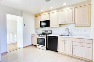 12 Van Gogh Ln, Airmont, NY 10901 - Photo 7