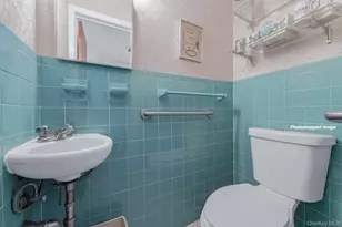 3-31 Richmond Rd, Douglaston, NY 11363 - Photo 13