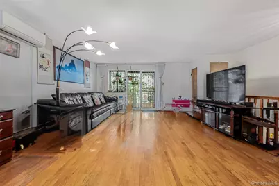 7449 Calamus Avenue #51, Elmhurst, NY 11373 - Photo 9