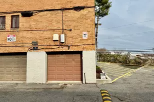 74-49 Calamus Ave, Elmhurst, NY 11373 - Photo 23