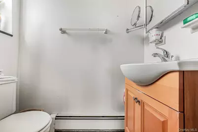 7449 Calamus Avenue #51, Elmhurst, NY 11373 - Photo 19