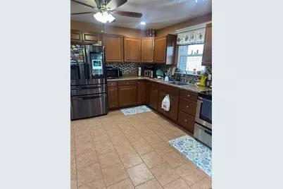 489 Easton Street, Ronkonkoma, NY 11779 - Photo 9