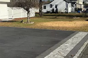 489 Easton St, Ronkonkoma, NY 11779 - Photo 7