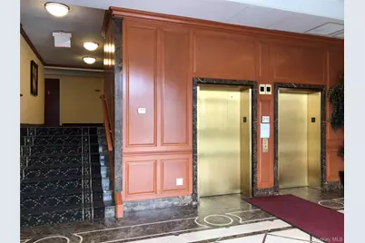 720 Middle Neck Road #4C, Great Neck, NY 11024 - Photo 3