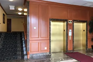 720 Middle Neck Rd, Great Neck, NY 11024 - Photo 3